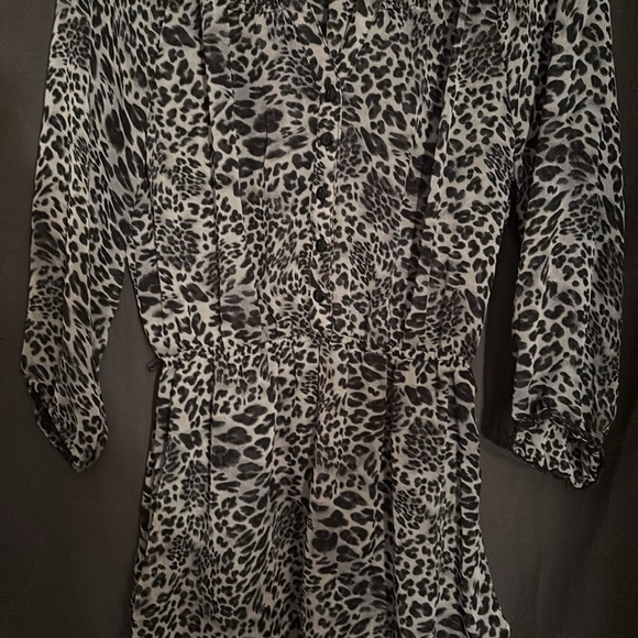 Venus ladies animal print blouse - Picture 3 of 13